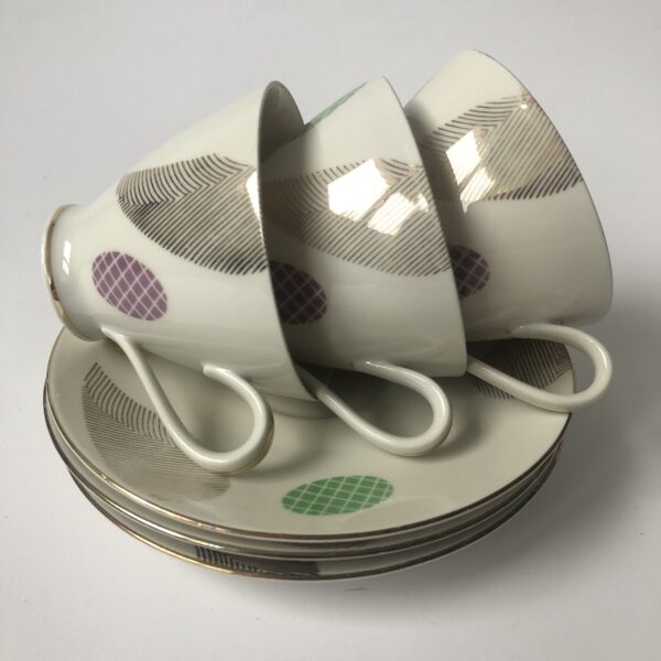 Kop en schotel Mitterteich Bavaria met goudkleurige randen - 3 stuks (4) Vintage kop en schotel van Mitterteich Bavaria