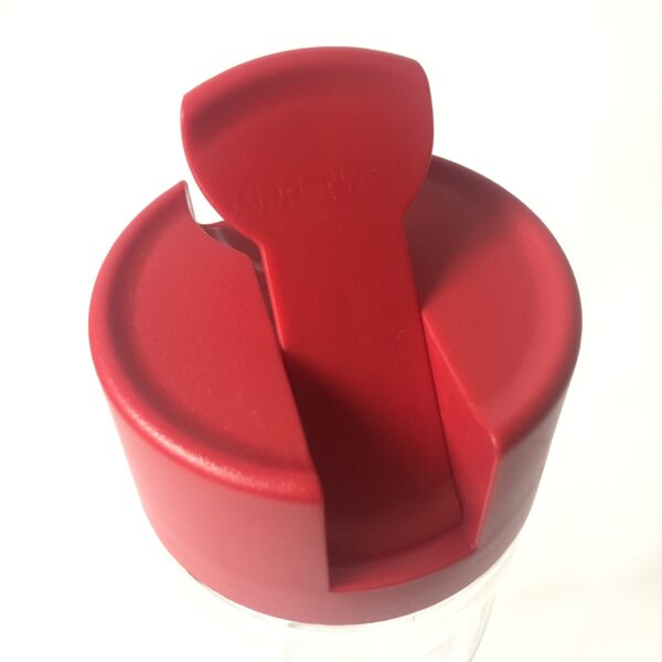 Schenkfles Tupperware Manhattan 1000ML (3) Schenkfles (kunststof) van Tupperware Manhattan met een inhoud van 1000ML