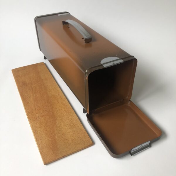 Ontbijtkoekblik Brabantia - 2 tinten bruin - afmeting 32x11x13 cm (4) Vintage ontbijtkoek blik van het merk Brabantia