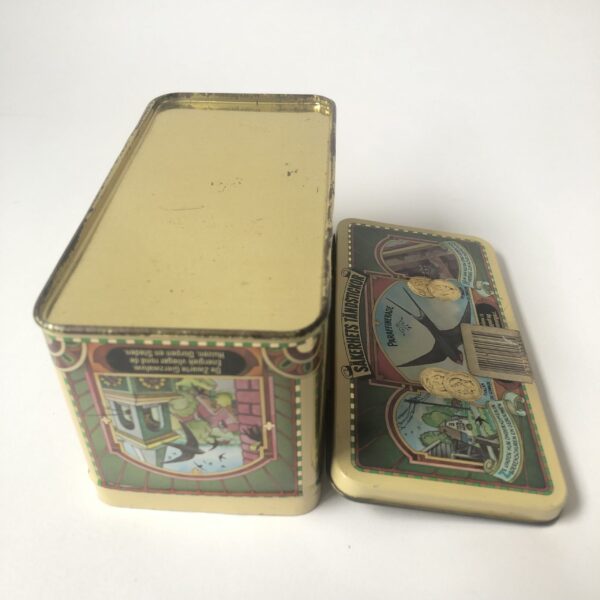 Blik Zwaluw lucifers - afmeting 15,5x8x8 cm (7) Vintage rechthoekig blik voor lucifersdoosjes of losse lucifers van het merk Zwaluw