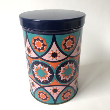 Vintage blik in vrolijke kleuren van Tomado, made in Holland