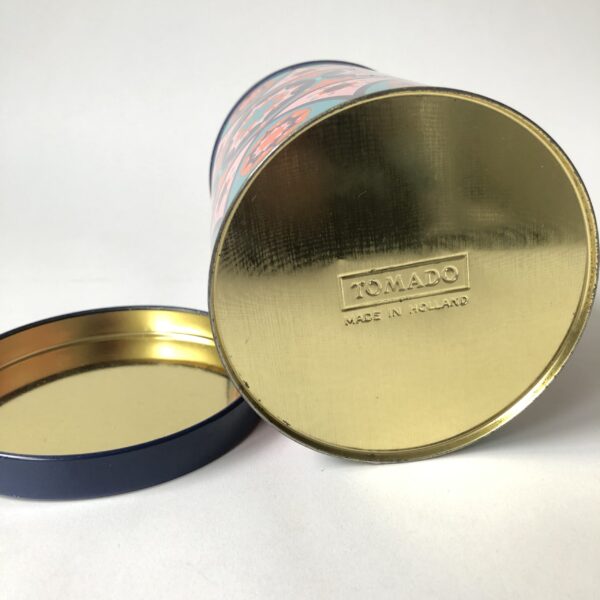 Blik in vrolijke kleuren van Tomado - made in Holland - afm. 16,5 x 11 cm (5) Vintage blik in vrolijke kleuren van Tomado, made in Holland