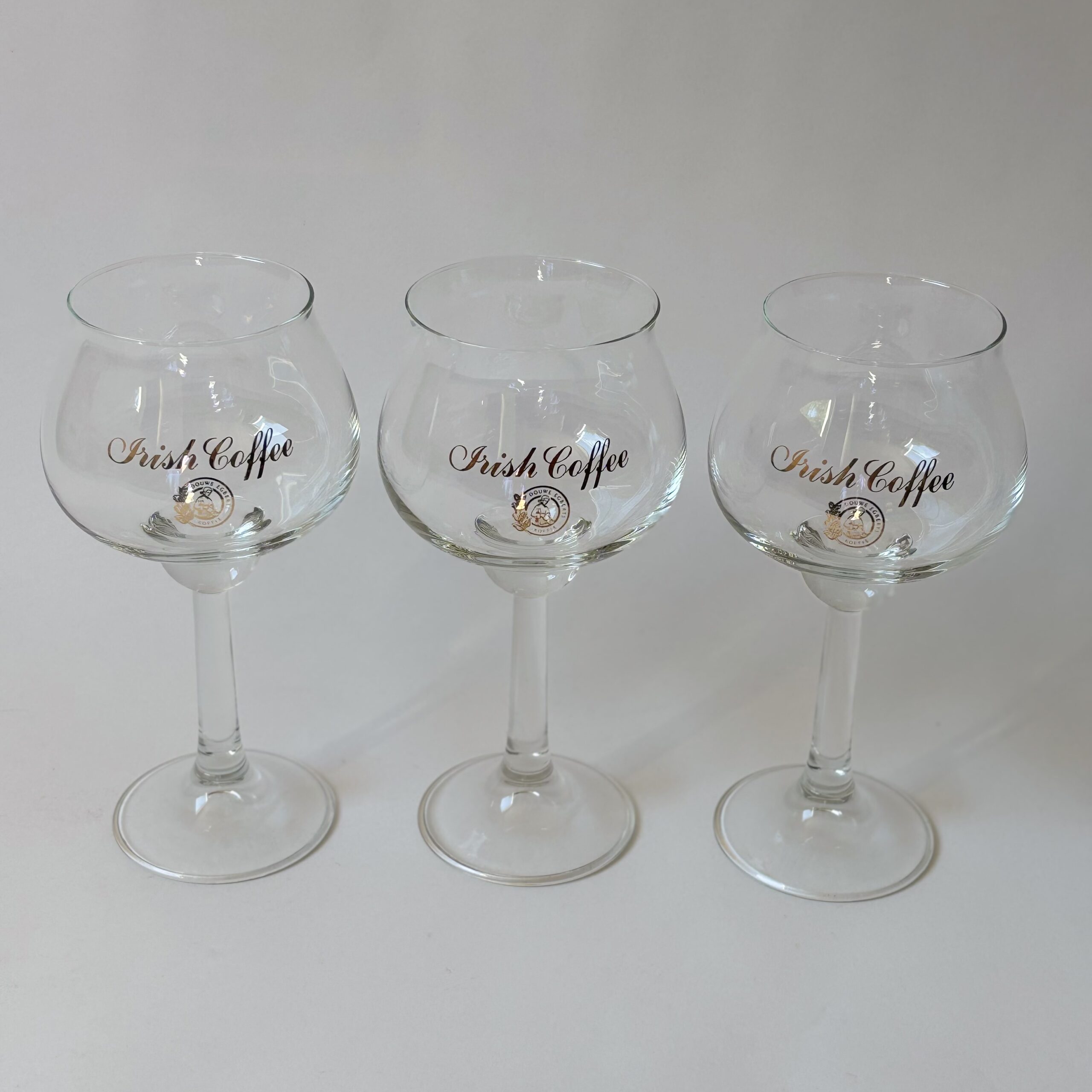 Vintage glazen Irish Coffee Douwe Egberts op voet