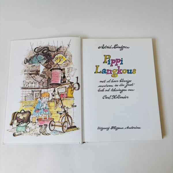 Boek Pippi Langkous met al haar kleurige avonturen in een groot boek! Jaar 1999 - 207 pagina's (2)