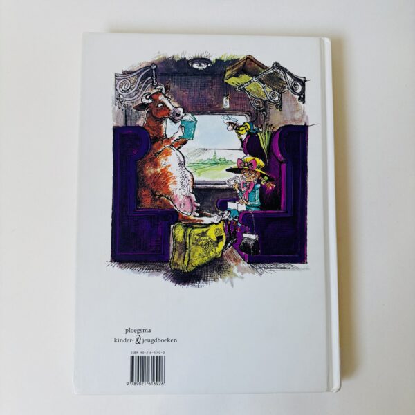 Boek Pippi Langkous met al haar kleurige avonturen in een groot boek! Jaar 1999 - 207 pagina's (9)
