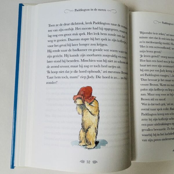Boek verzamelde verhalen van Het beertje Paddington - jaar 2009 (8) Boek verzamelde verhalen van Het beertje Paddington - jaar 2009 (8)