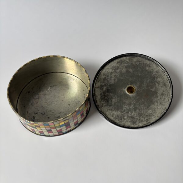 Blik - trommel in vrolijke kleuren - diameter 16,5 cm - hoogte 6 cm + 2,5 cm knop (3)