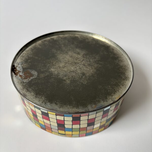 Blik - trommel in vrolijke kleuren - diameter 16,5 cm - hoogte 6 cm + 2,5 cm knop (4)