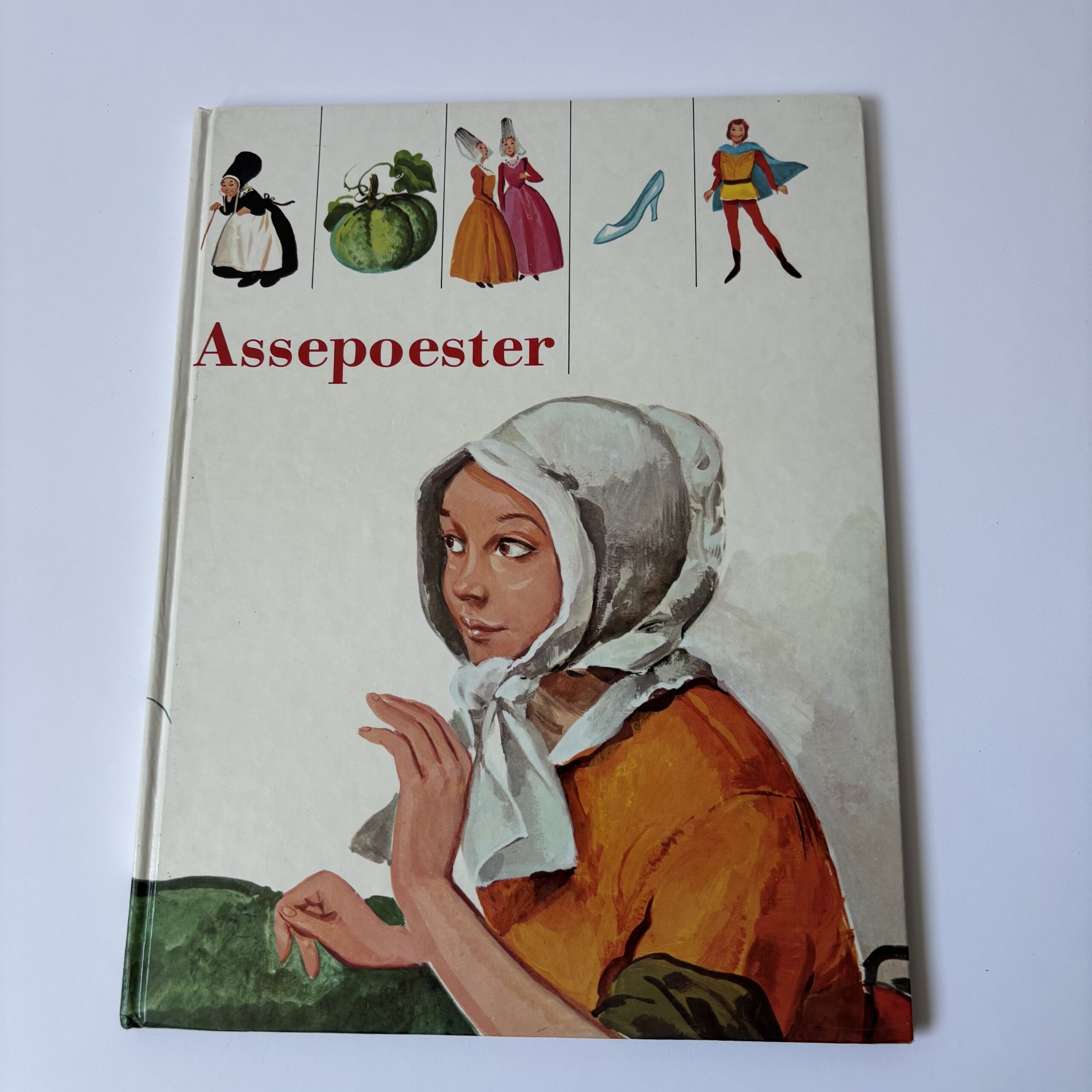 Vintage boek/voorleesboek Assepoester uit 1976