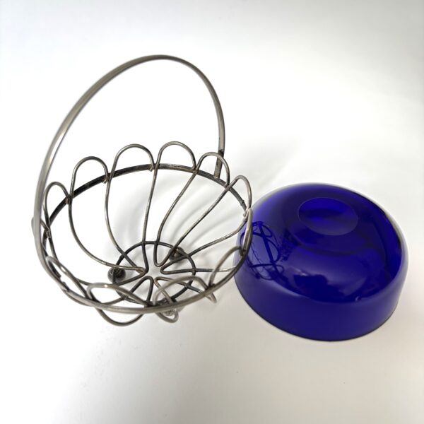 Bonbon schaaltje (blauw glas) in metalen houder - diameter schaaltje 10 cm - hoogte 13 cm (2)