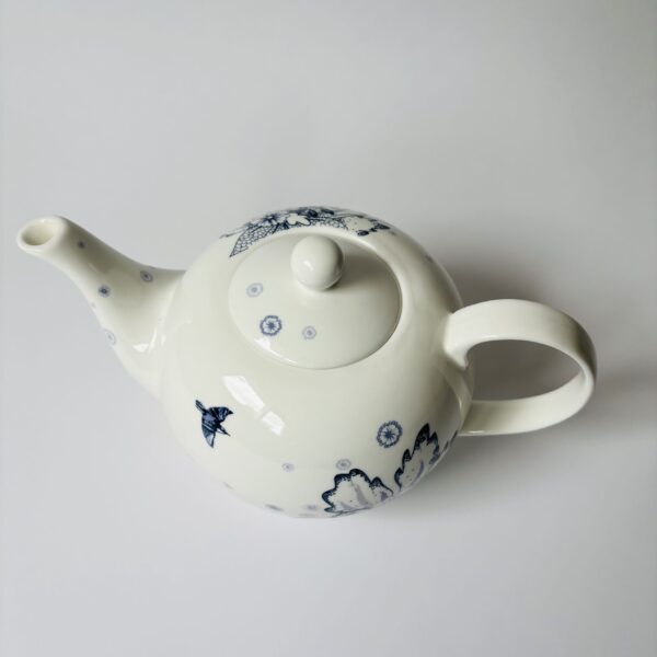 Theepot Cato designed for DE -mooi gedecoreerd met bloemen - kleur blauw-wit - inhoud 1300 ml (7) Theepot Cato designed for Douwe Egberts