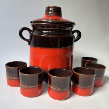 Vintage decoratieve rumtopf van W.Germany 824-30 in prachtige rood/bruine kleur met 6 mokken