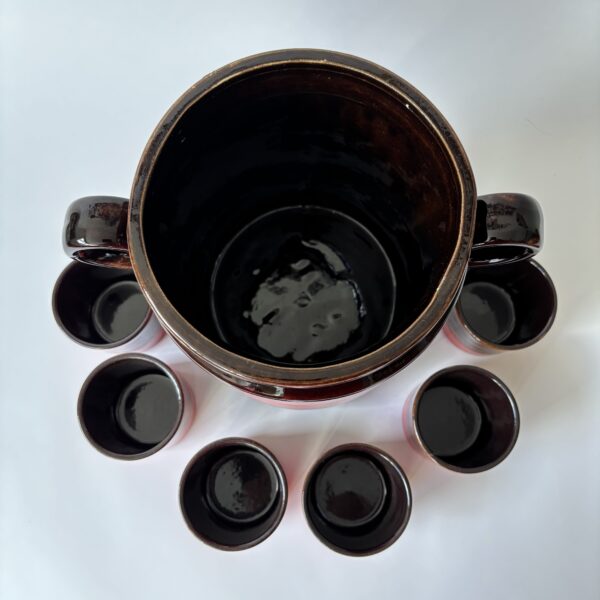 Vintage decoratieve rumtopf van W.Germany 824-30 in prachtige rood/bruine kleur met 6 mokken