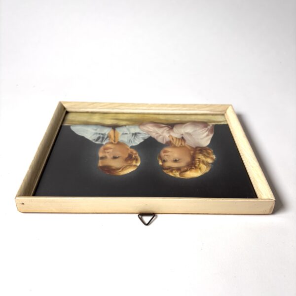 Lijst met prent van twee kinderen met handen gevouwen, in gebed - afmeting 21,5x16,5 cm (3)