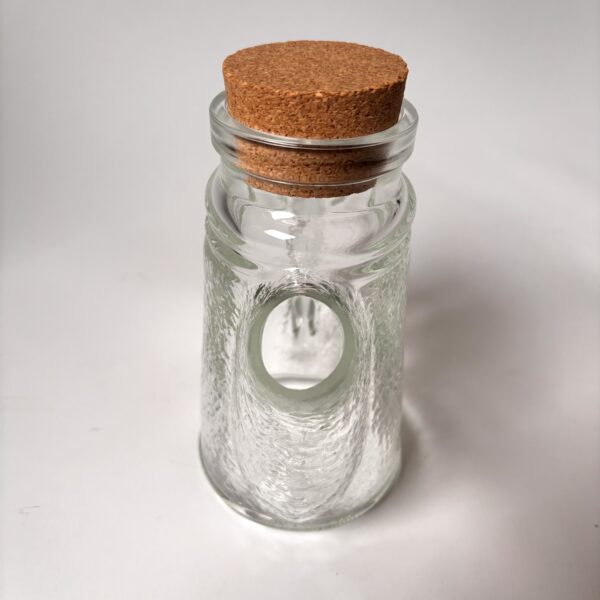 Pindastrooier met kurken dop van WMF - hoogte 17 cm (2) Vintage grote glazen pindastrooier/pindadispenser met kurken dop van WMF