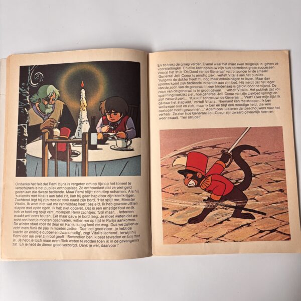 TV-album Alleen op de Wereld - - deel 1 tot en met deel 6 (10) TV-album Alleen op de Wereld - - deel 1 tot en met deel 6 (10)