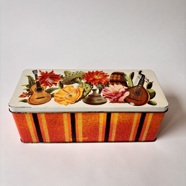 Bewaarblik ( scharnierend dekel) met een Mexicaans thema - afmeting 22x9,5x8 cm (1) Vintage bewaarblik in een Mexicaanse stijl met een scharnierend deksel
