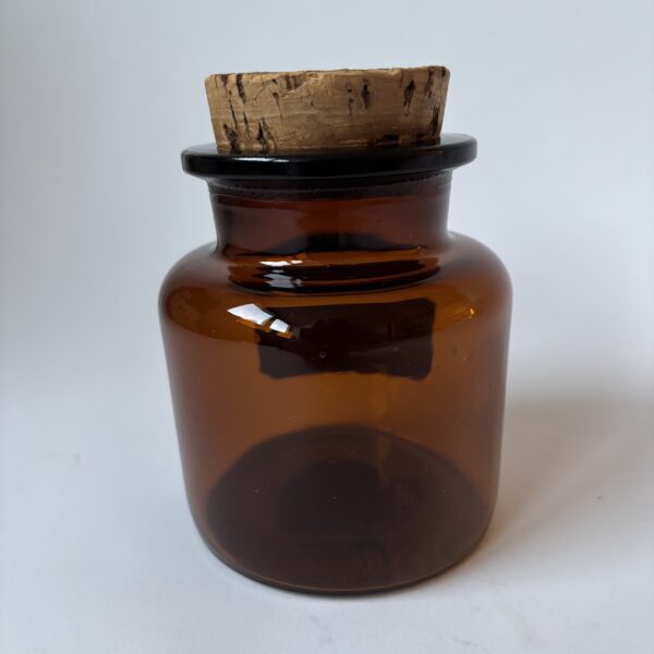 Apothekers pot met kurk - hoogte 11 cm zonder kurk - diameter 9 cm onderzijde (3) Apothekers pot met kurk - hoogte 11 cm zonder kurk - diameter 9 cm onderzijde (3)