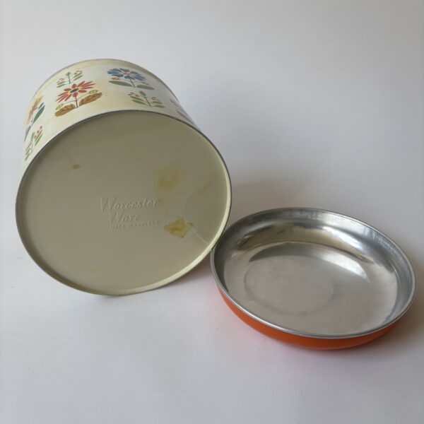 Blik Worcester Ware gedecoreerd met bloemen - diameter 14,5 cm - hoogte 15,5 cm (4)