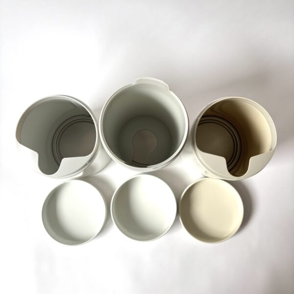 Voorraadblikken Koffie Suiker Beschuit (met lift) van Brabantia - kleur gebroken wit (7) Voorraadblikken Koffie Suiker Beschuit (met lift) van Brabantia - kleur gebroken wit (7)