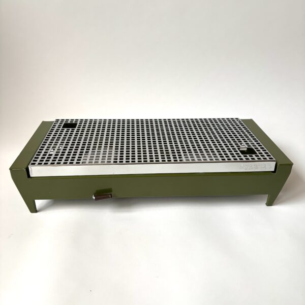 Warmhoudplaat - rechaud Brabantia - 2 pits - olijfgroen - afm. 34x15,5x6,5 cm (1) Vintage 2 pits warmhoudplaat/rechaud van Brabantia in een mooie olijfgroene kleur