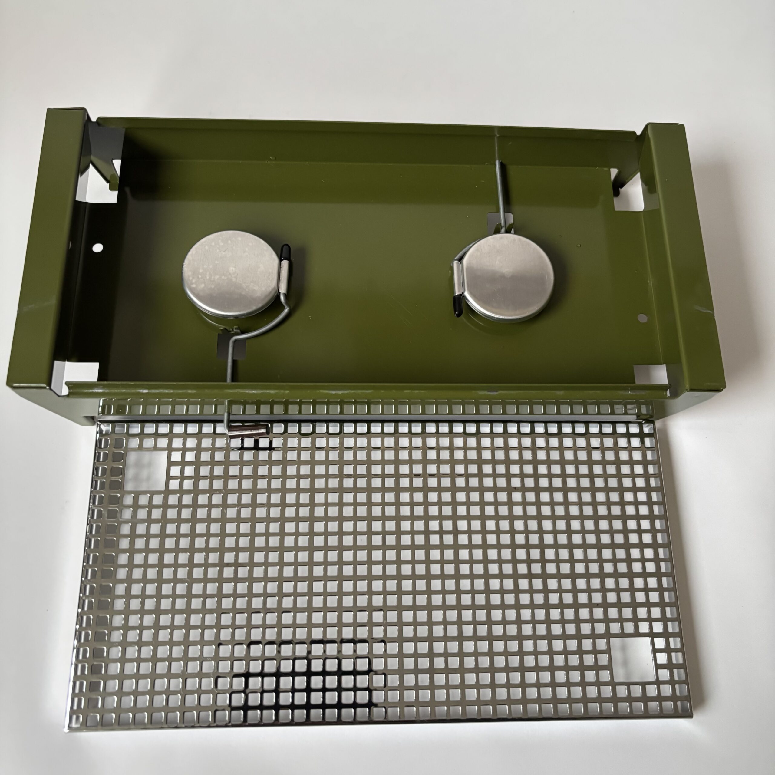 Warmhoudplaat – rechaud Brabantia – 2 pits – olijfgroen – afm. 34×15,5×6,5 cm (4) Warmhoudplaat – rechaud Brabantia – 2 pits – olijfgroen – afm. 34×15,5×6,5 cm (4)