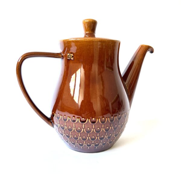 Koffiekan Douwe Egberts met schubben patroon - glazend bruin - hoogte 24 cm (5) Koffiekan Douwe Egberts met schubben patroon - glazend bruin - hoogte 24 cm (5)