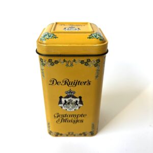 Vintage okergeel blik van de Ruijter’s voor Gestampte Muisjes uit de jaren 70