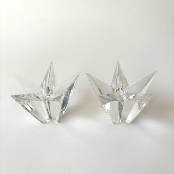 Glazen ster-vormige kandelaars van het merk Thomas uit de jaren 70 met kaarsen in de originele doos (4) Glazen ster-vormige kandelaars van het merk Thomas uit de jaren 70 met kaarsen in de originele doos (4)