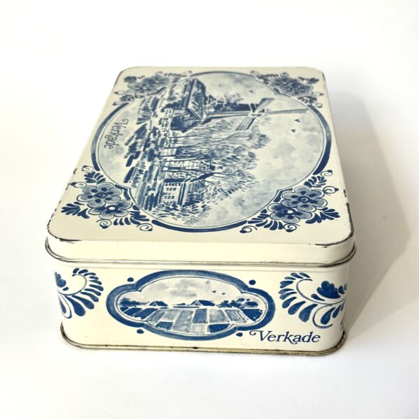 Koektrommel Verkade Hollandse Molen - afmeting 21x13,5x6 cm (2) Koektrommel Verkade Hollandse Molen - afmeting 21x13,5x6 cm (2)