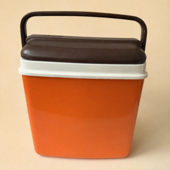 Vintage oranje/bruine kunststof koelbox van Curver uit de jaren 70